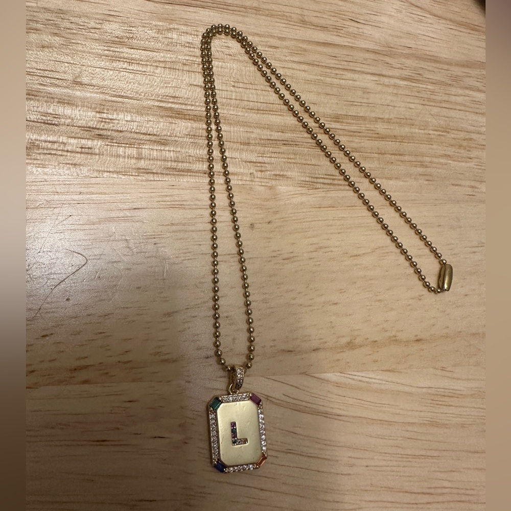 letter L choker